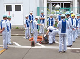 Emergency training (Hokkaido factory)